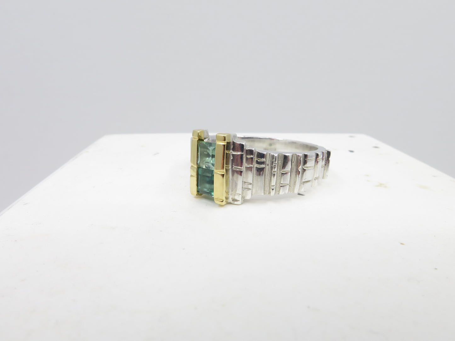 Causeway column ring with green tourmalines